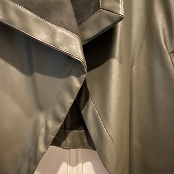 BB Dakota Faux leather cropped jacket/ blazer - Picture 5 of 10